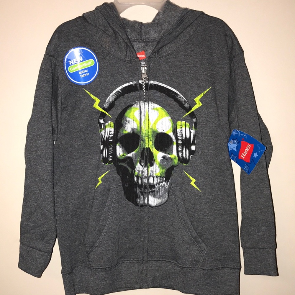 🆕 Hanes, boys hooded sweater.